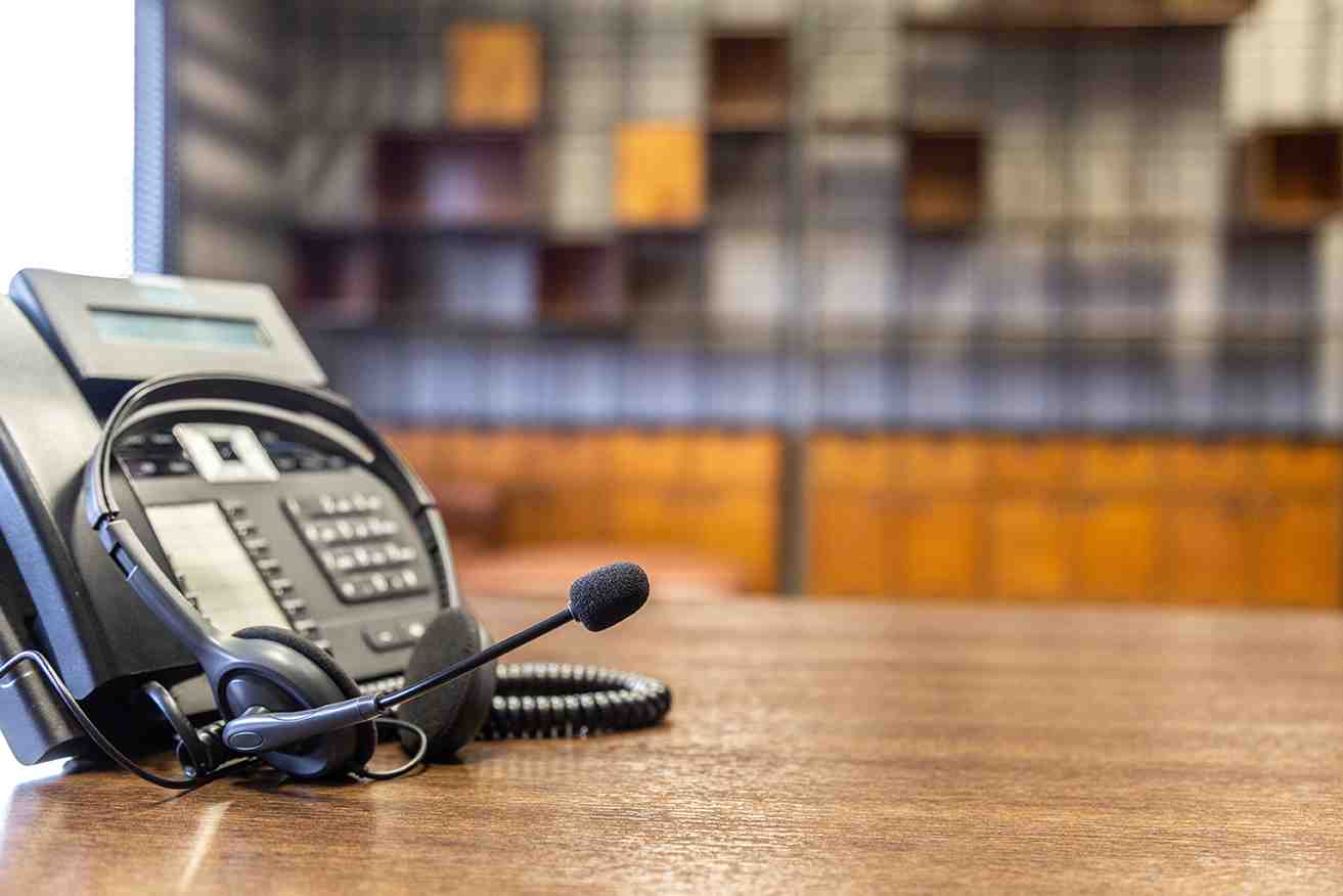 business-phone-and-collaboration-services